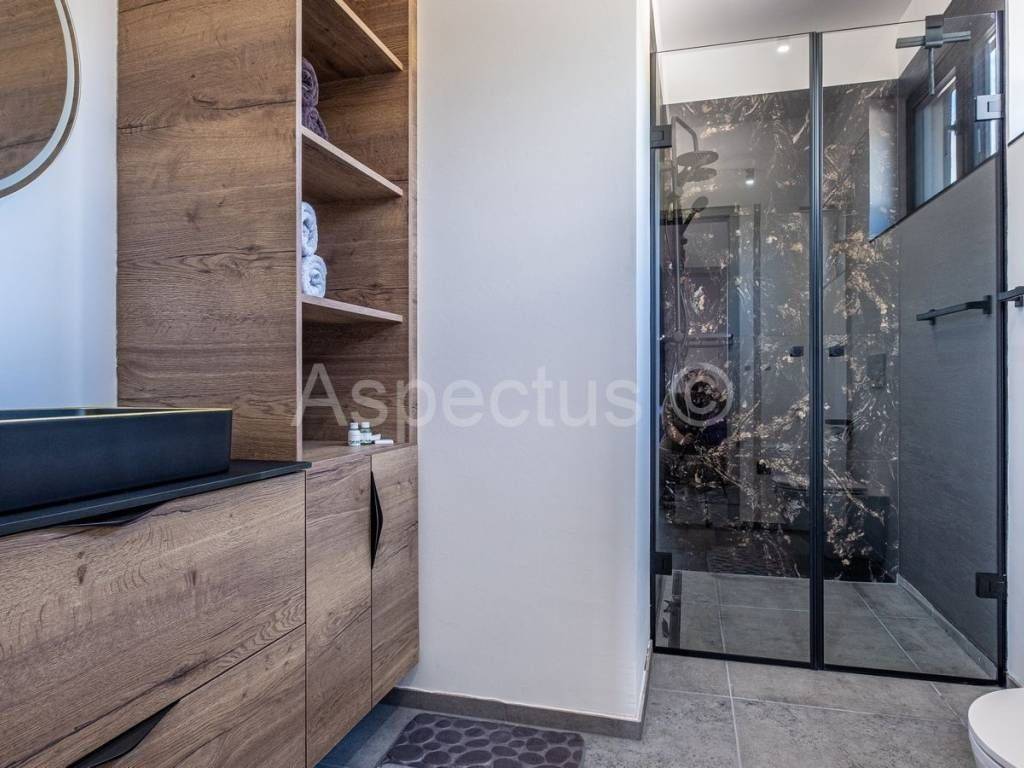 Vila, Prodaja, Pula, Pula