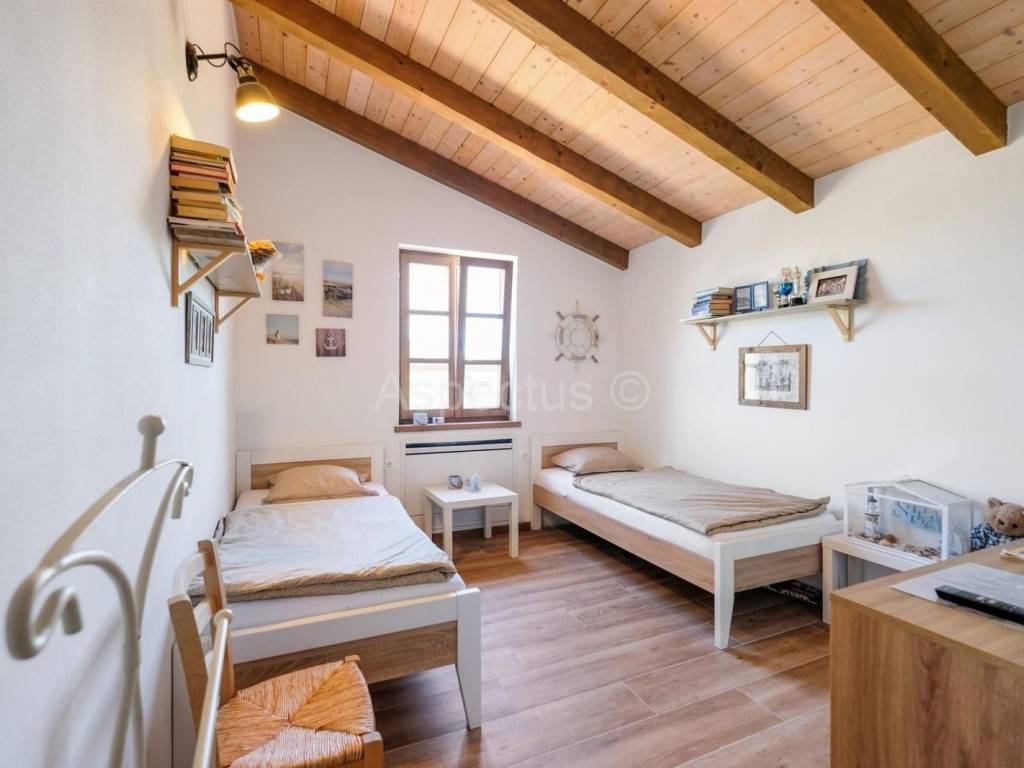 Kamena kuća, Prodaja, Svetvinčenat, Svetvinčenat