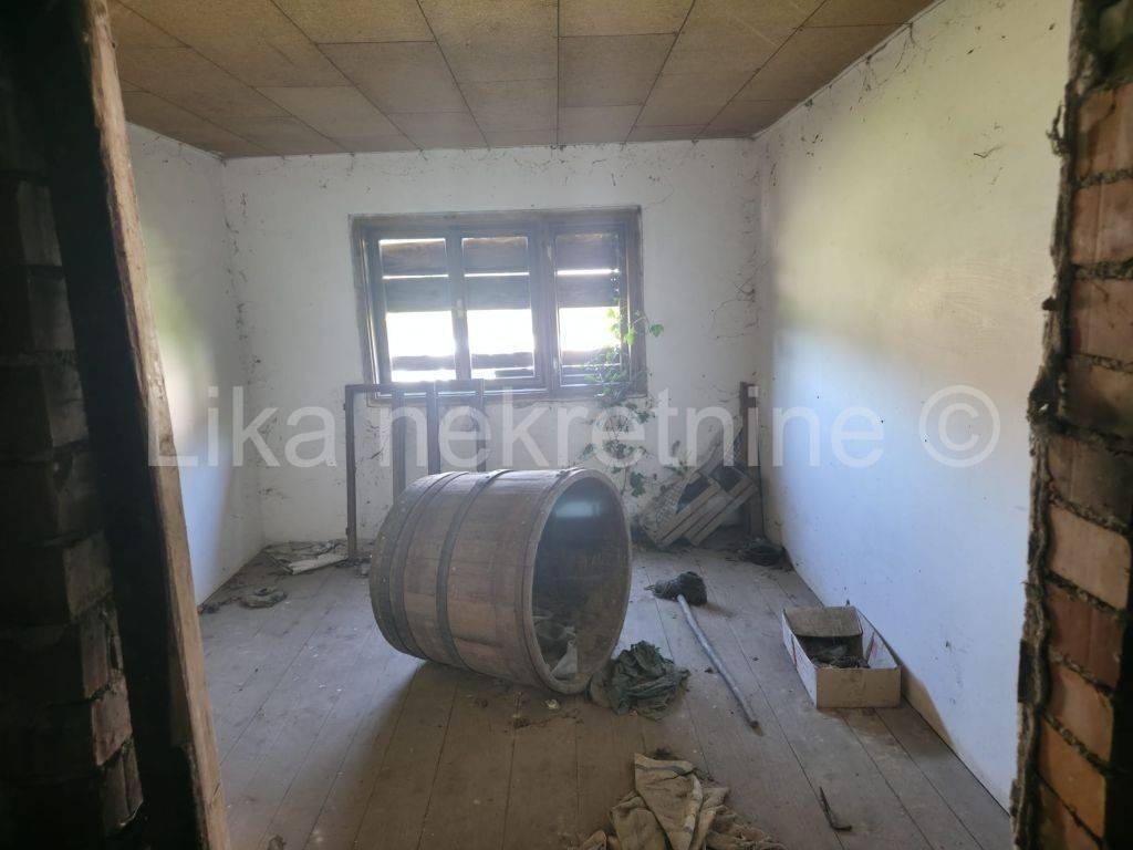 Kuća na selu, Prodaja, Brinje, Stajnica