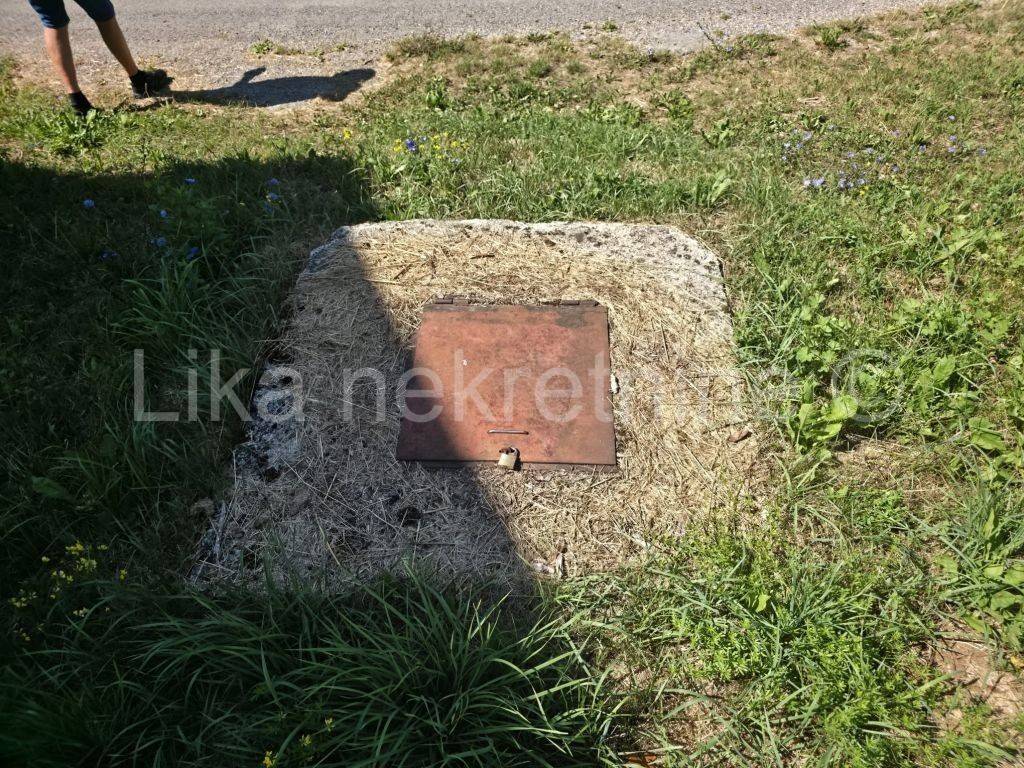 Kuća na selu, Prodaja, Brinje, Stajnica