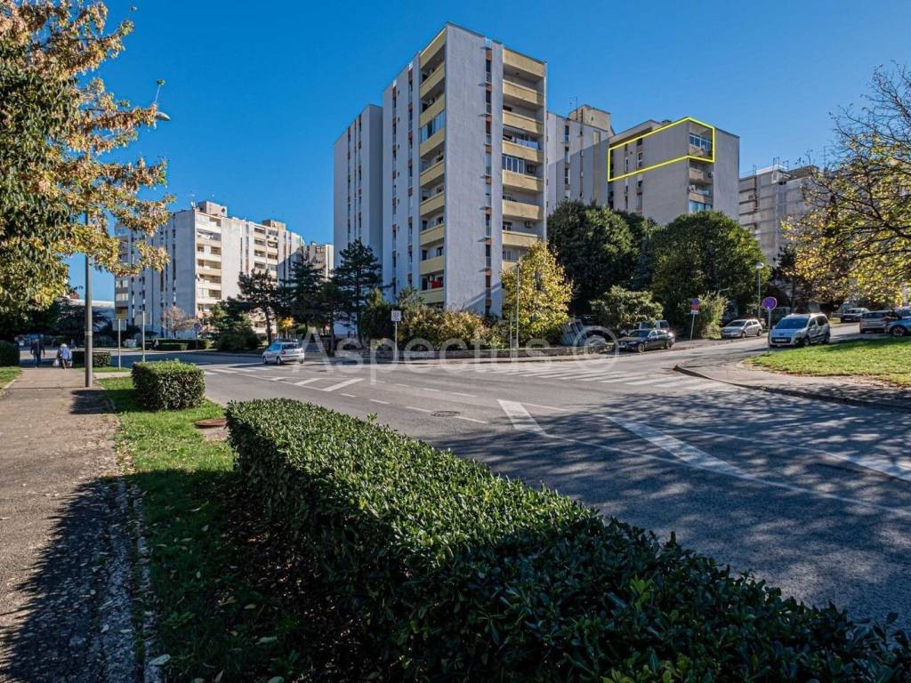 Stan u zgradi, Prodaja, Pula, Pula