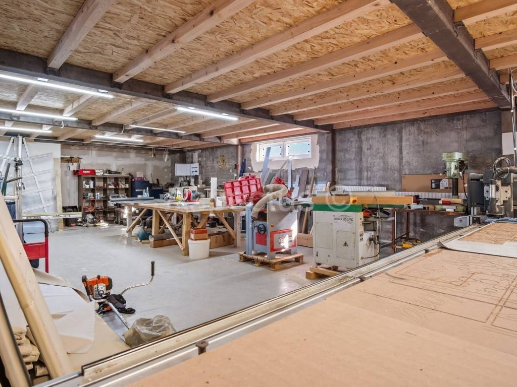 Poslovna zgrada, Prodaja, Svetvinčenat, Čabrunići