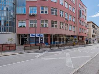 Poslovna zgrada, Najam, Pula, Pula