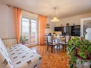 Stan u zgradi, Prodaja, Pula, Pula