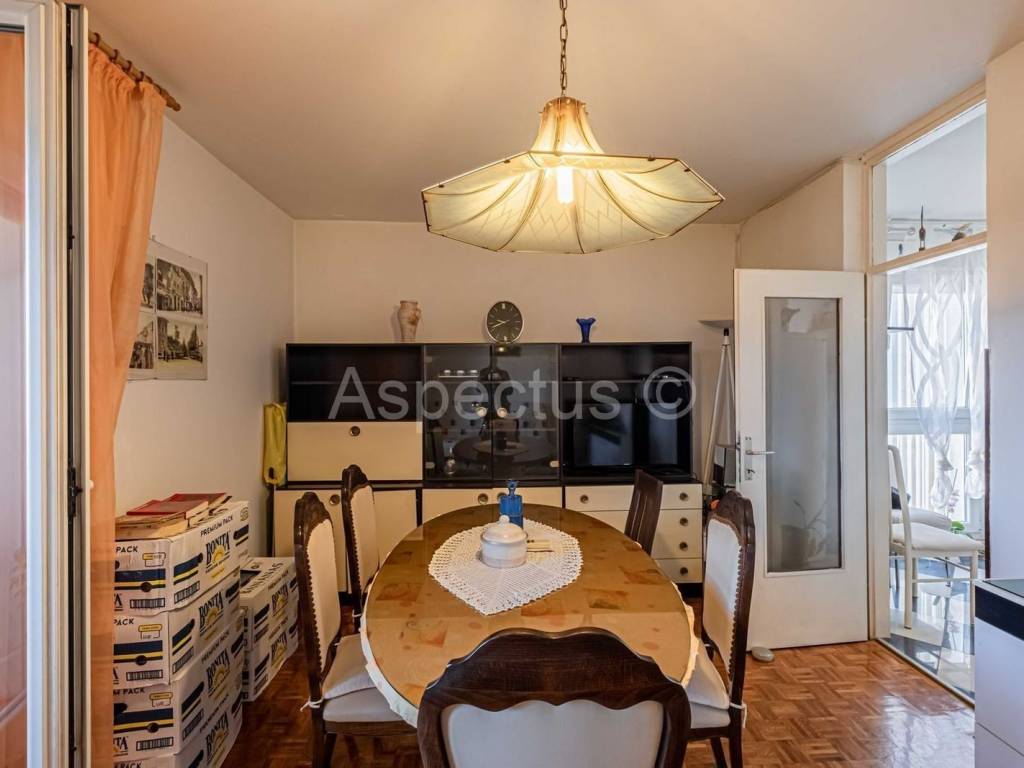 Stan u zgradi, Prodaja, Pula, Pula