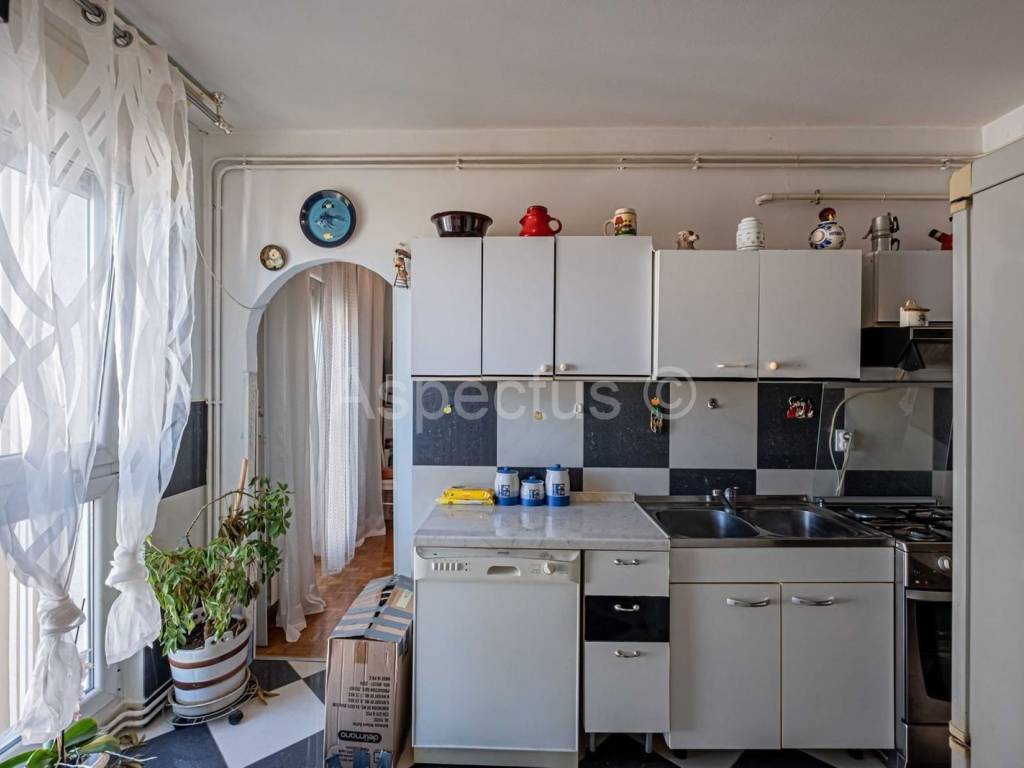 Stan u zgradi, Prodaja, Pula, Pula