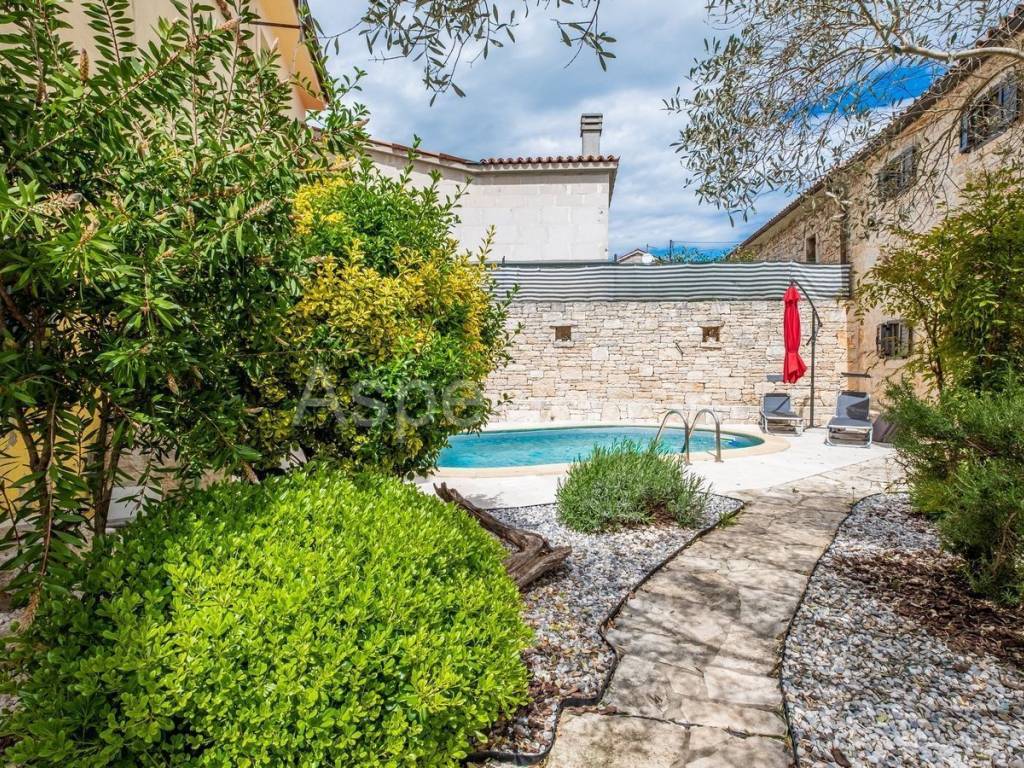 Kamena kuća, Prodaja, Pula, Pula