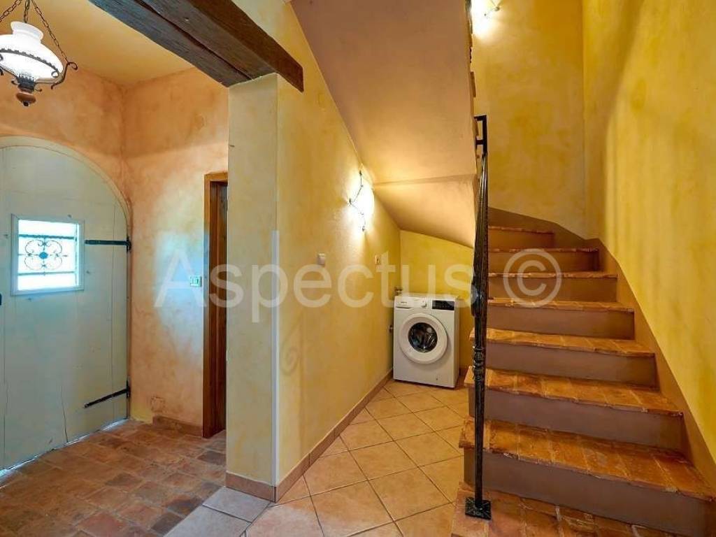 Kamena kuća, Prodaja, Pula, Pula