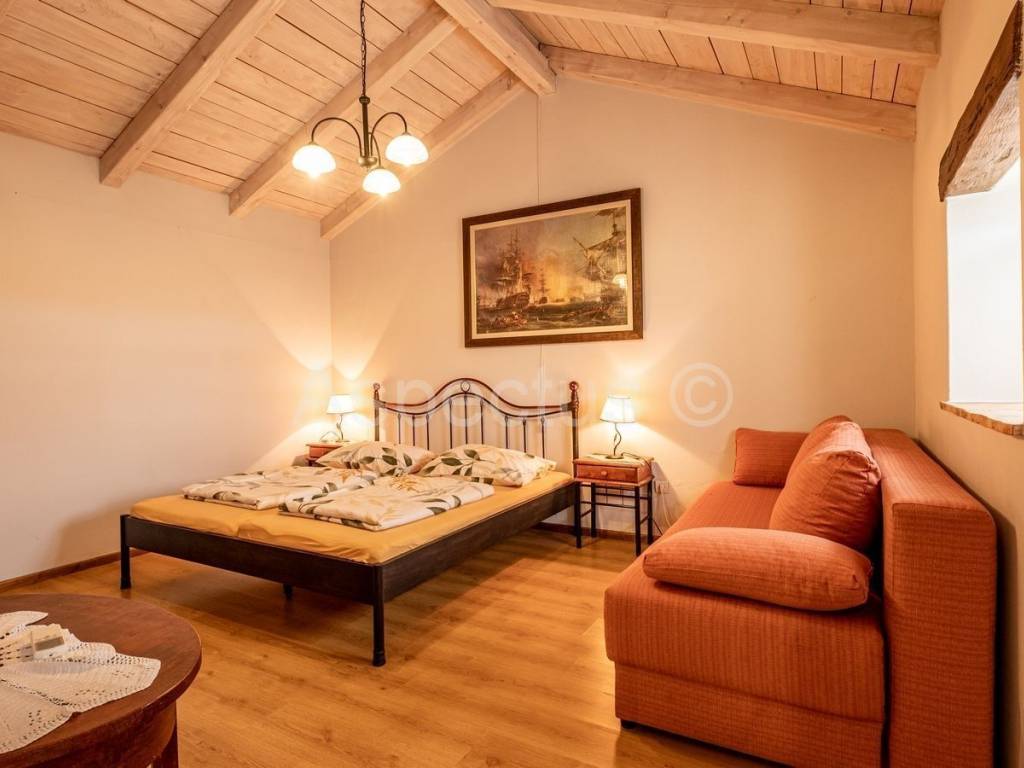 Kamena kuća, Prodaja, Pula, Pula