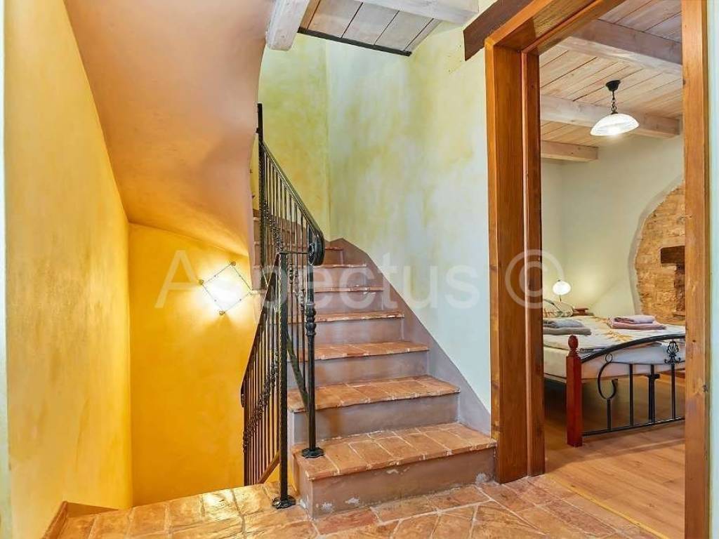 Kamena kuća, Prodaja, Pula, Pula