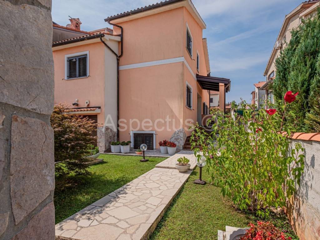 Dvojna kuća, Prodaja, Medulin, Banjole