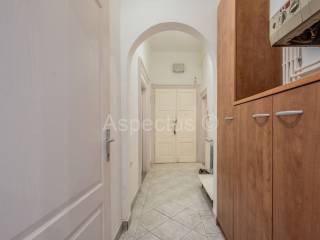 Stan u starijoj zgradi, Prodaja, Pula, Pula