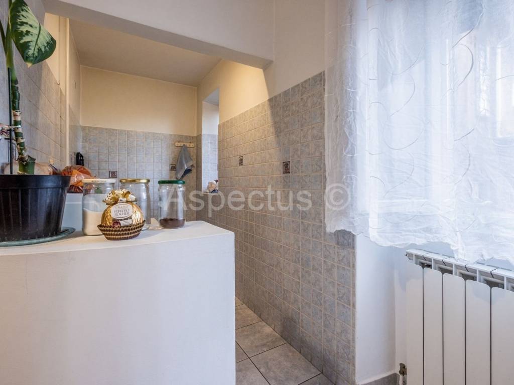 Stan u starijoj zgradi, Prodaja, Pula, Pula