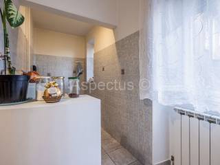 Stan u starijoj zgradi, Prodaja, Pula, Pula