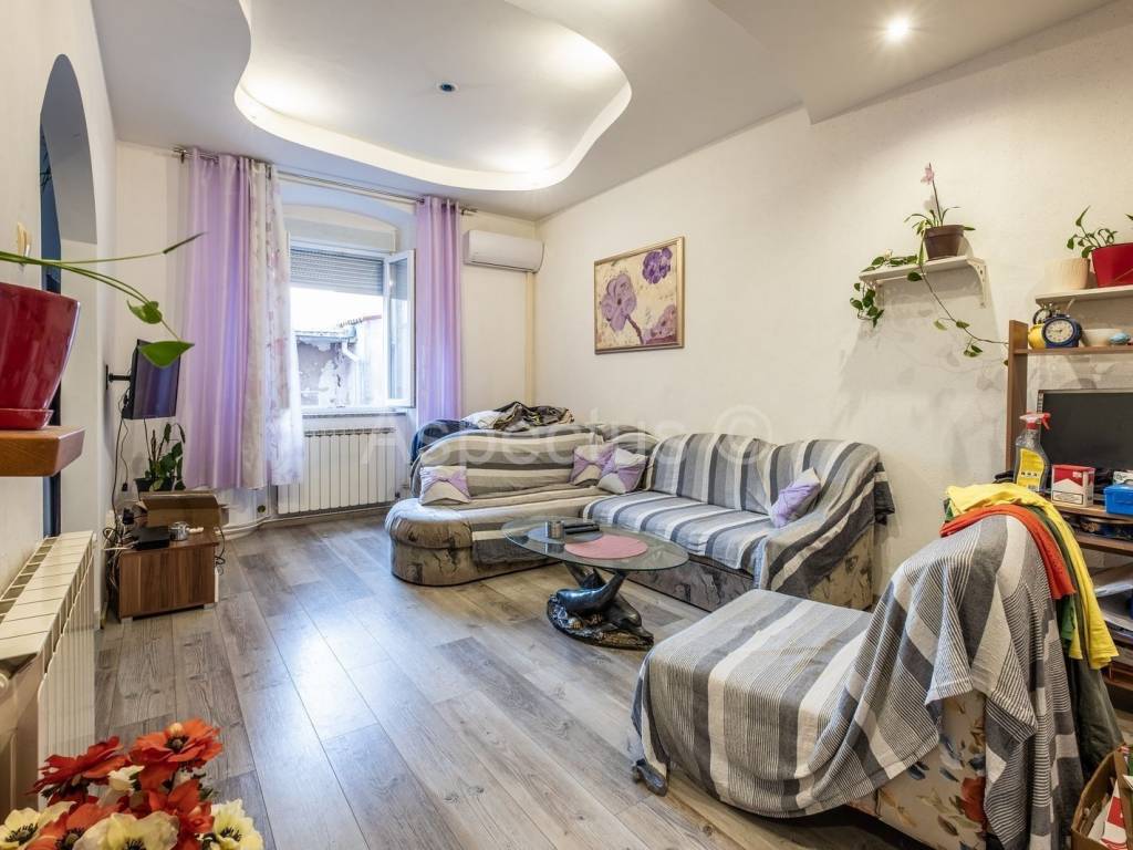 Stan u starijoj zgradi, Prodaja, Pula, Pula