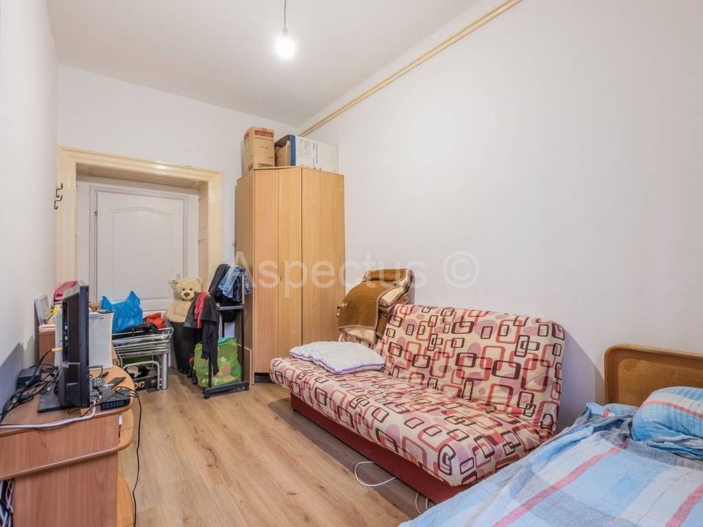 Stan u starijoj zgradi, Prodaja, Pula, Pula