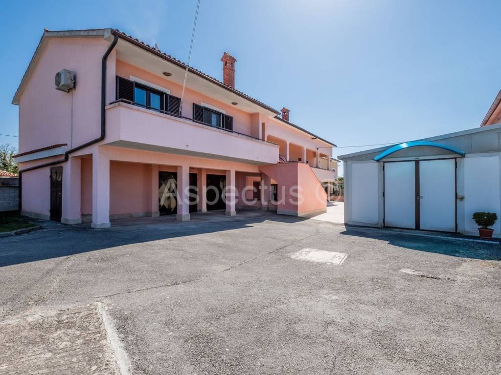 Kamena kuća, Prodaja, Svetvinčenat, Štokovci