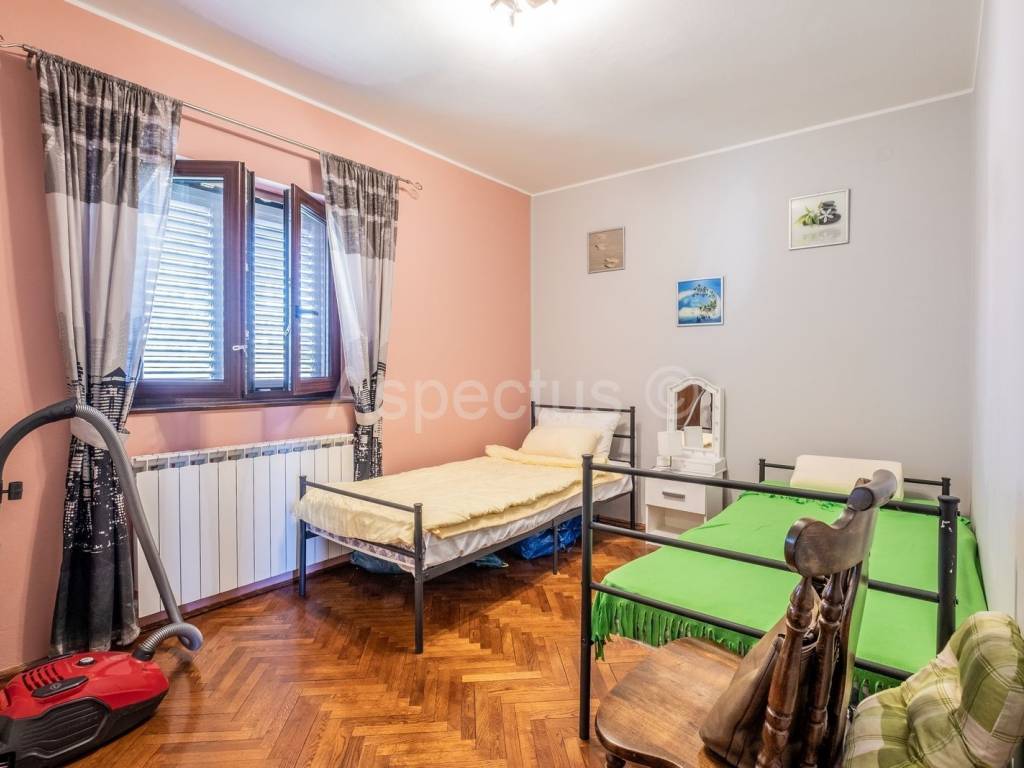 Kamena kuća, Prodaja, Svetvinčenat, Štokovci