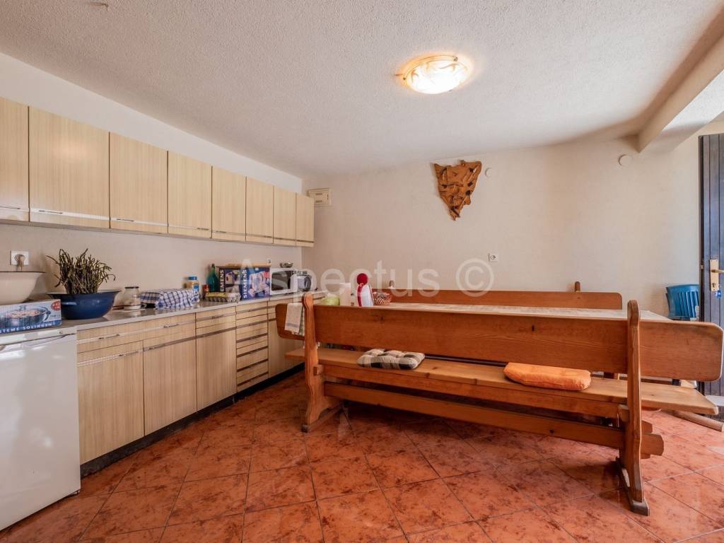 Kamena kuća, Prodaja, Svetvinčenat, Štokovci