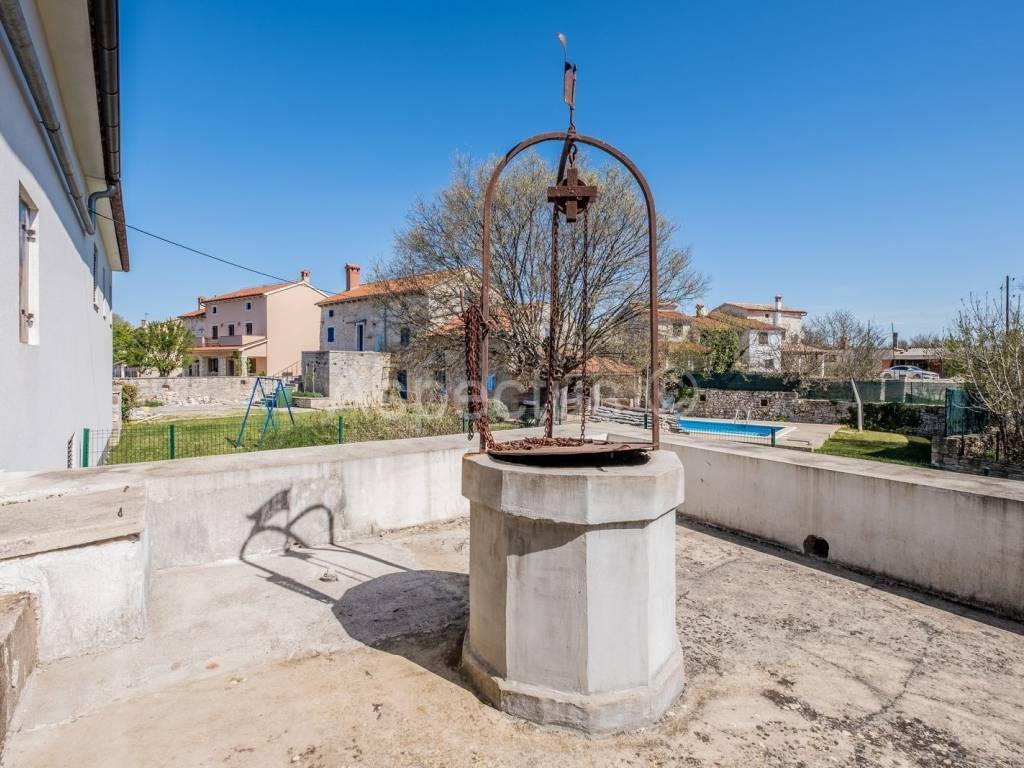 Kamena kuća, Prodaja, Svetvinčenat, Štokovci