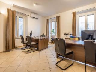 Poslovna zgrada, Prodaja, Pula, Pula