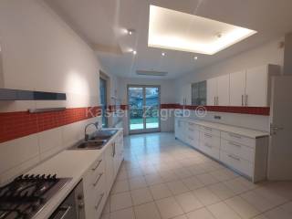 Stan u urbanoj vili, Prodaja, Zagreb, Maksimir