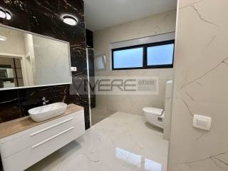 Bathroom on ground floor