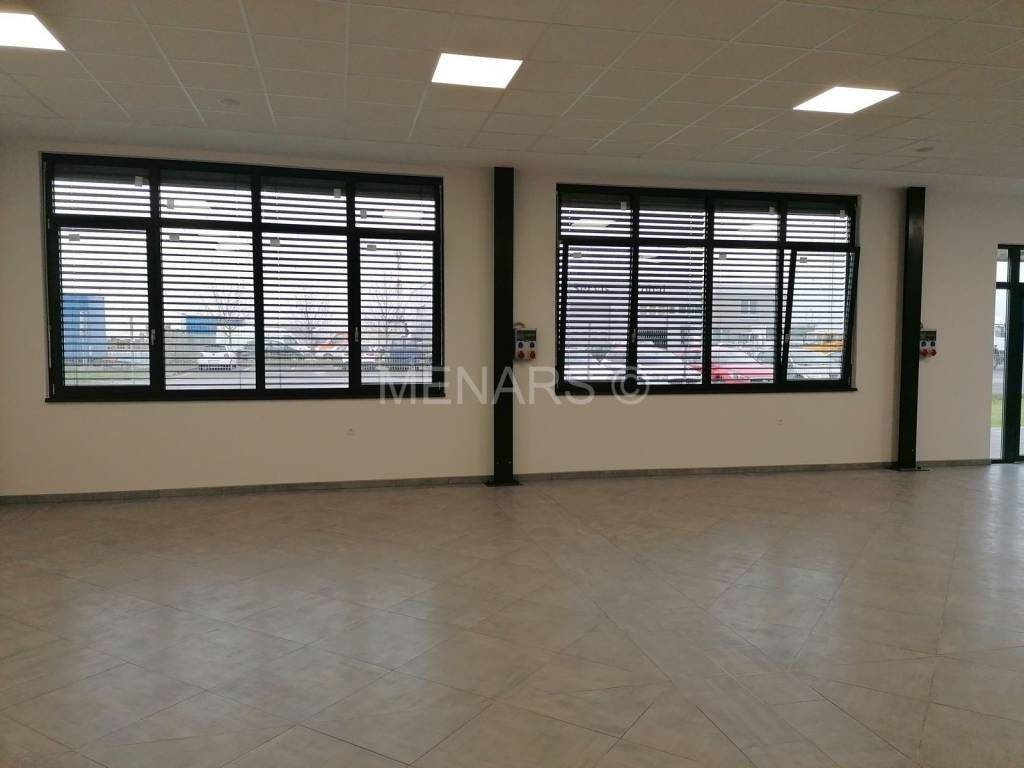 Hala, Prodaja, Trnovec Bartolovečki, Trnovec