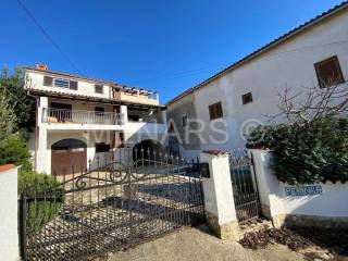 Dvojna kuća, Prodaja, Sveti Lovreč, Perini