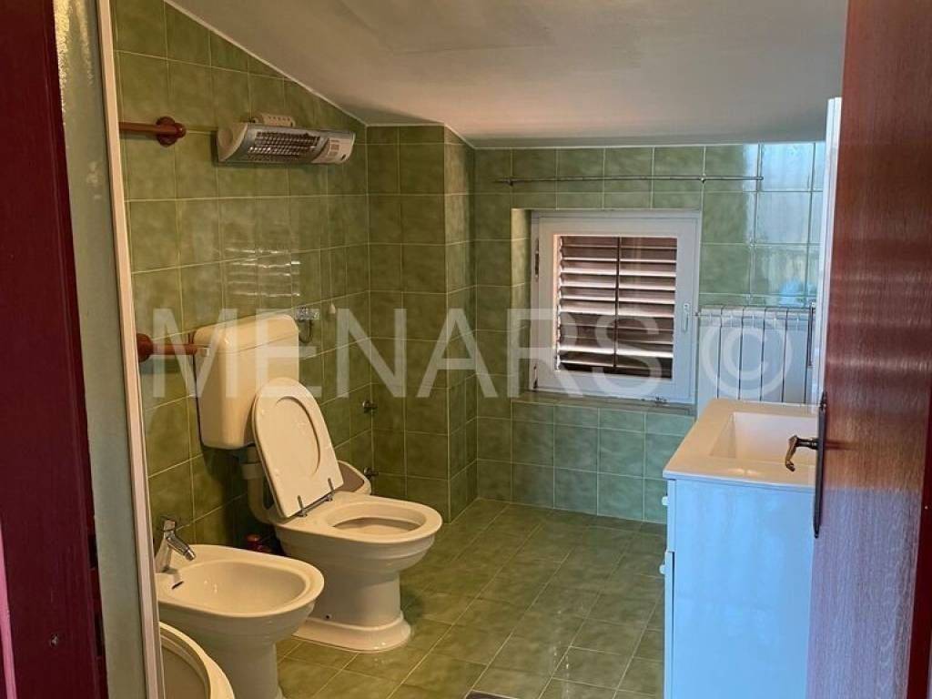 Dvojna kuća, Prodaja, Sveti Lovreč, Perini