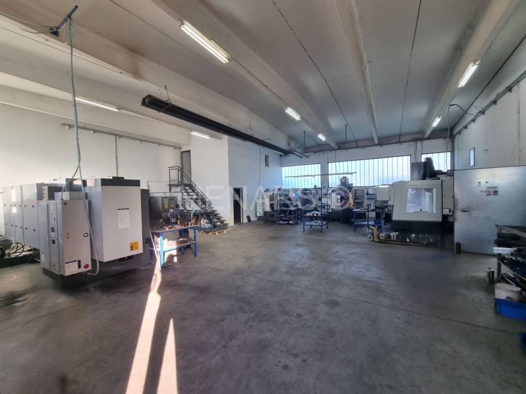 Poslovna zgrada, Zakup, Gornji Kneginec, Gornji Kneginec