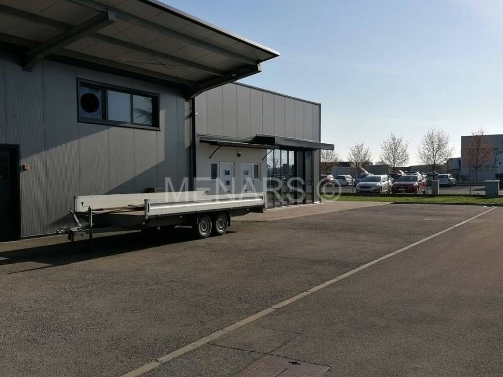 Hala, Prodaja, Trnovec Bartolovečki, Trnovec