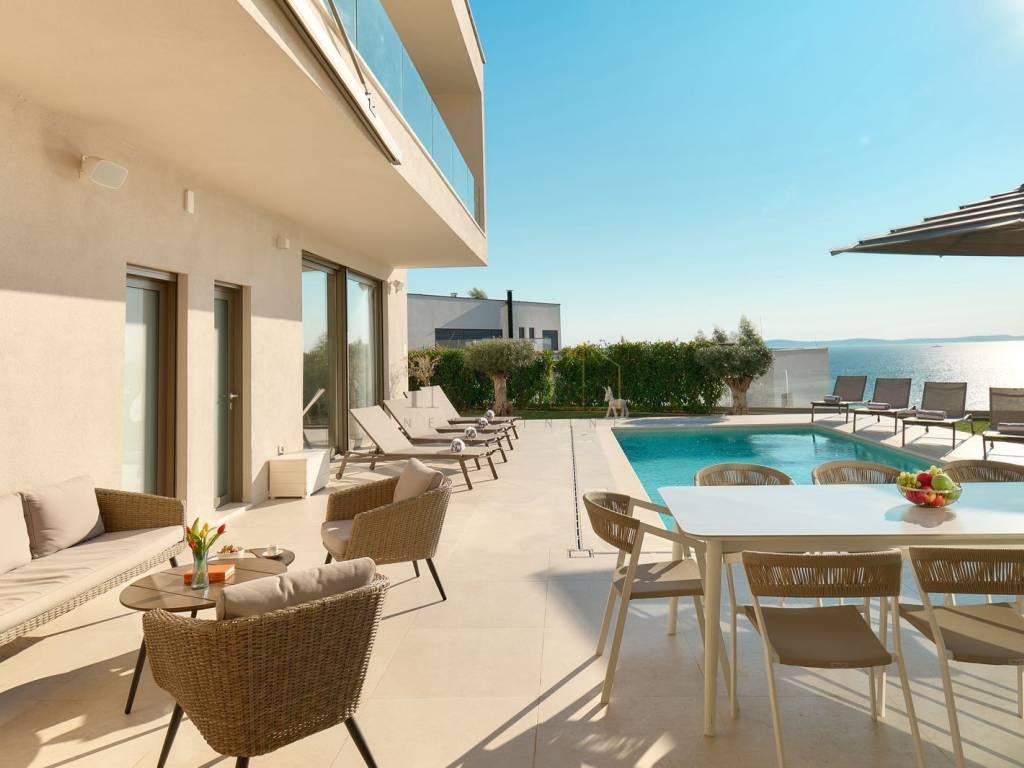 Luksuzna vila, Prodaja, Podstrana, Podstrana