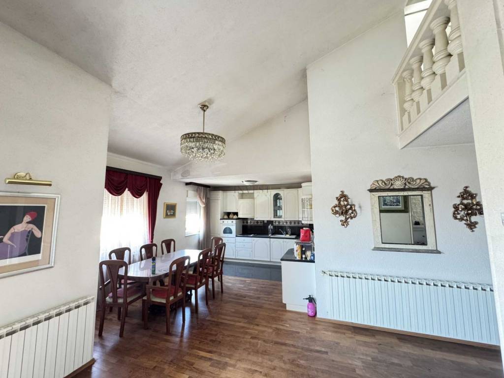 Samostojeća kuća, Prodaja, Solin - Okolica, Kučine