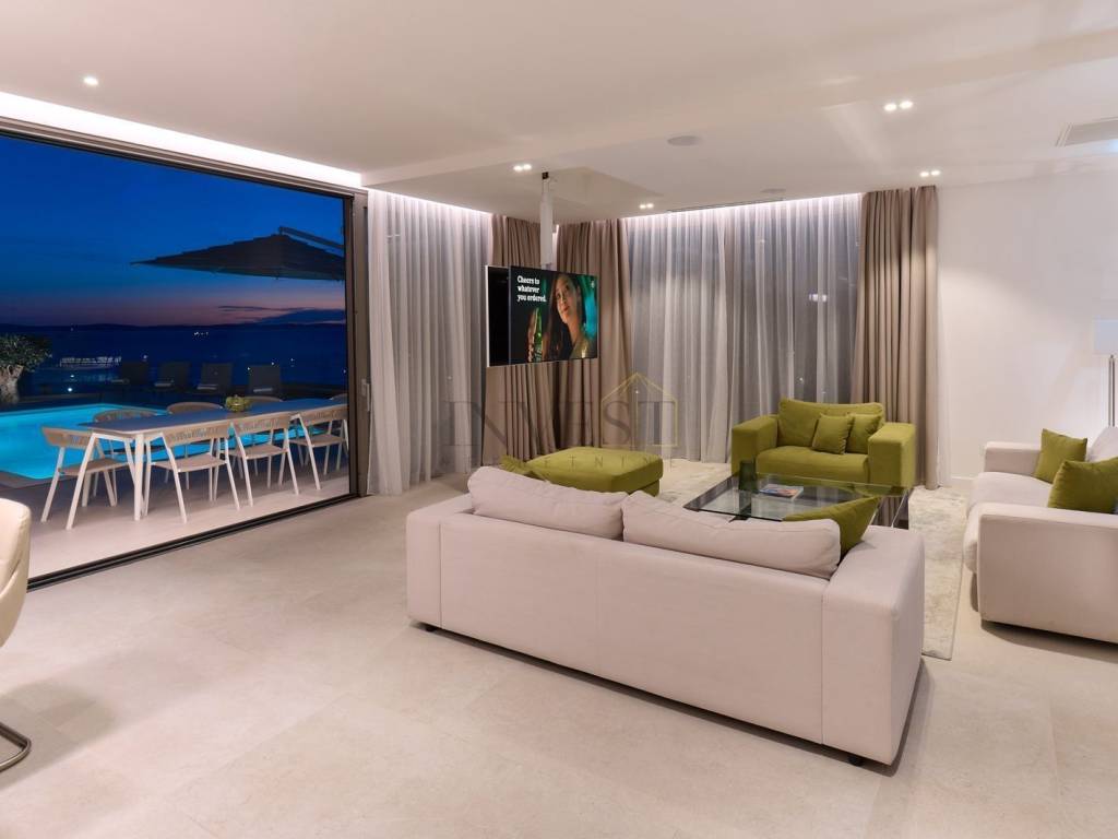 Luksuzna vila, Prodaja, Podstrana, Podstrana