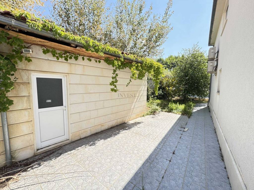 Samostojeća kuća, Prodaja, Solin - Okolica, Kučine