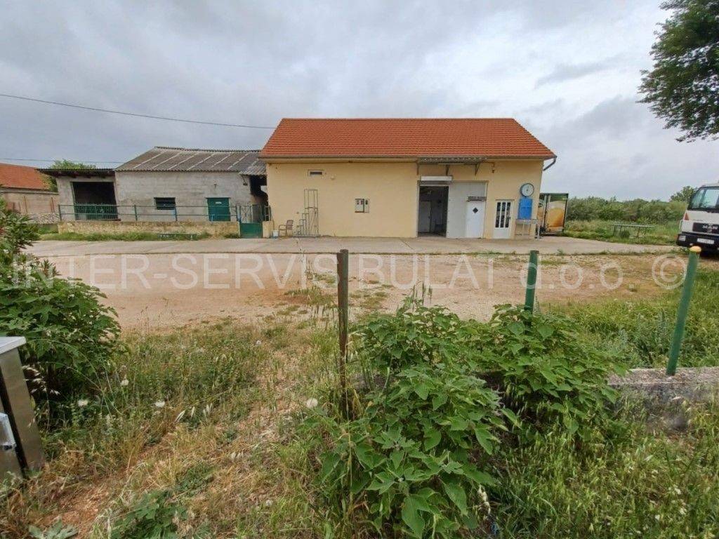 Proizvodni pogon, Prodaja, Drniš, Drniš