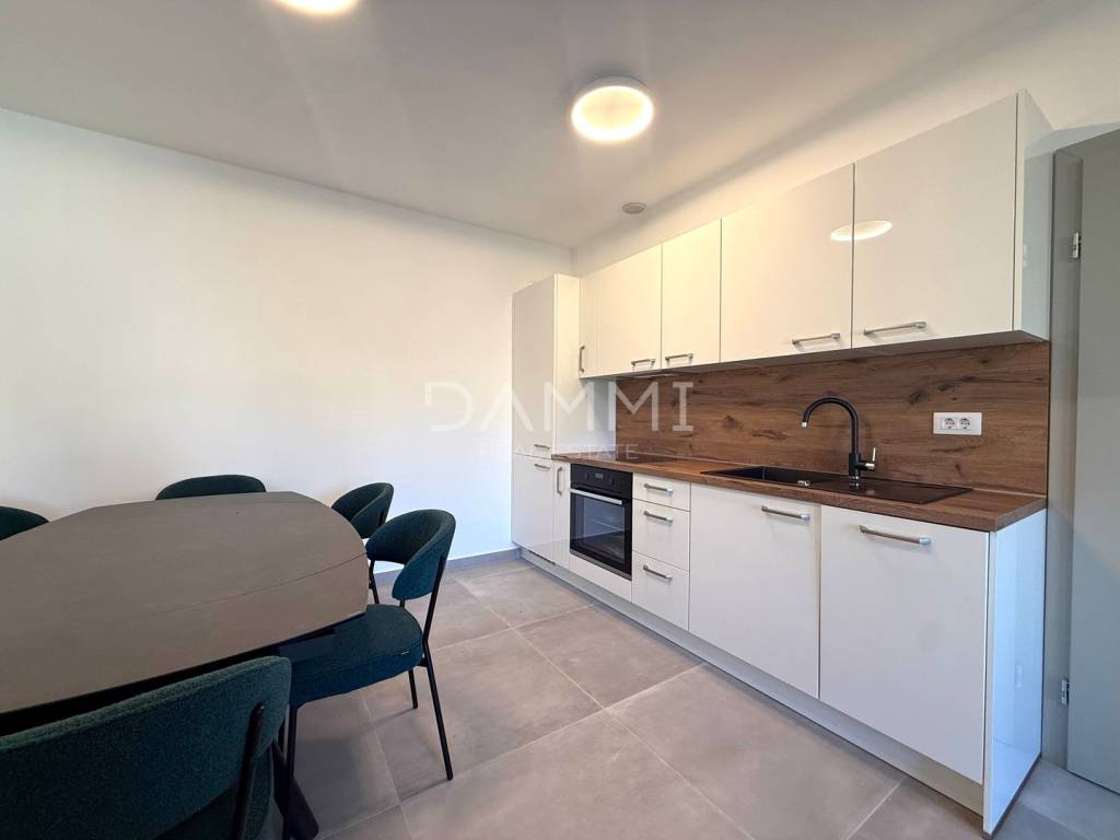 kuhinja i blagavaonica