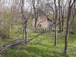 Obiteljsko gospodarstvo, Prodaja, Udbina, Komić