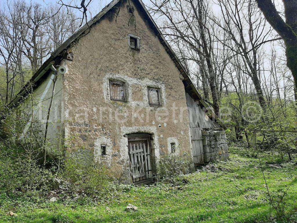 Obiteljsko gospodarstvo, Prodaja, Udbina, Komić