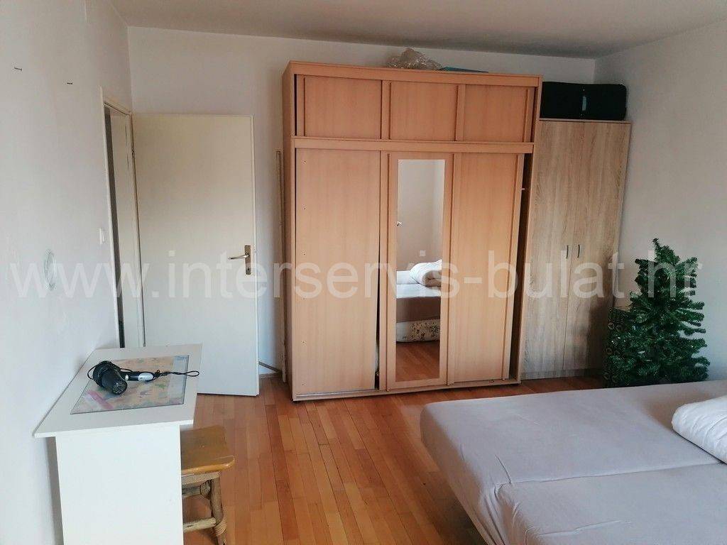 Stan u zgradi, Prodaja, Knin, Knin