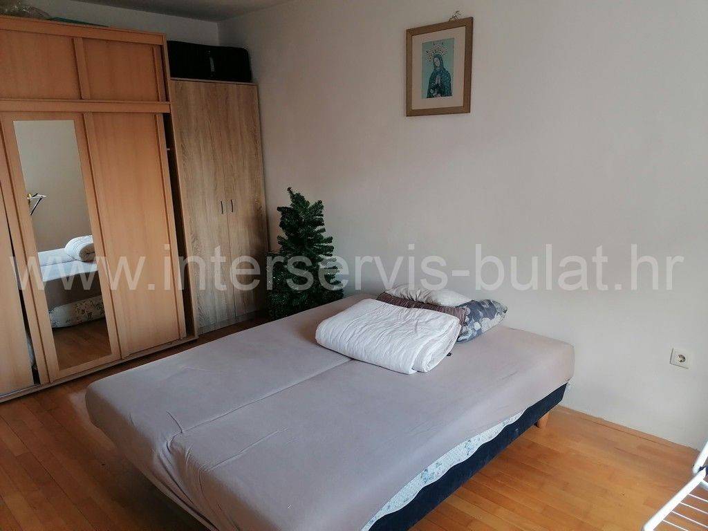 Stan u zgradi, Prodaja, Knin, Knin