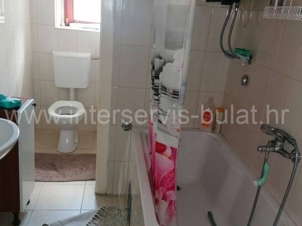 Stan u zgradi, Prodaja, Knin, Knin