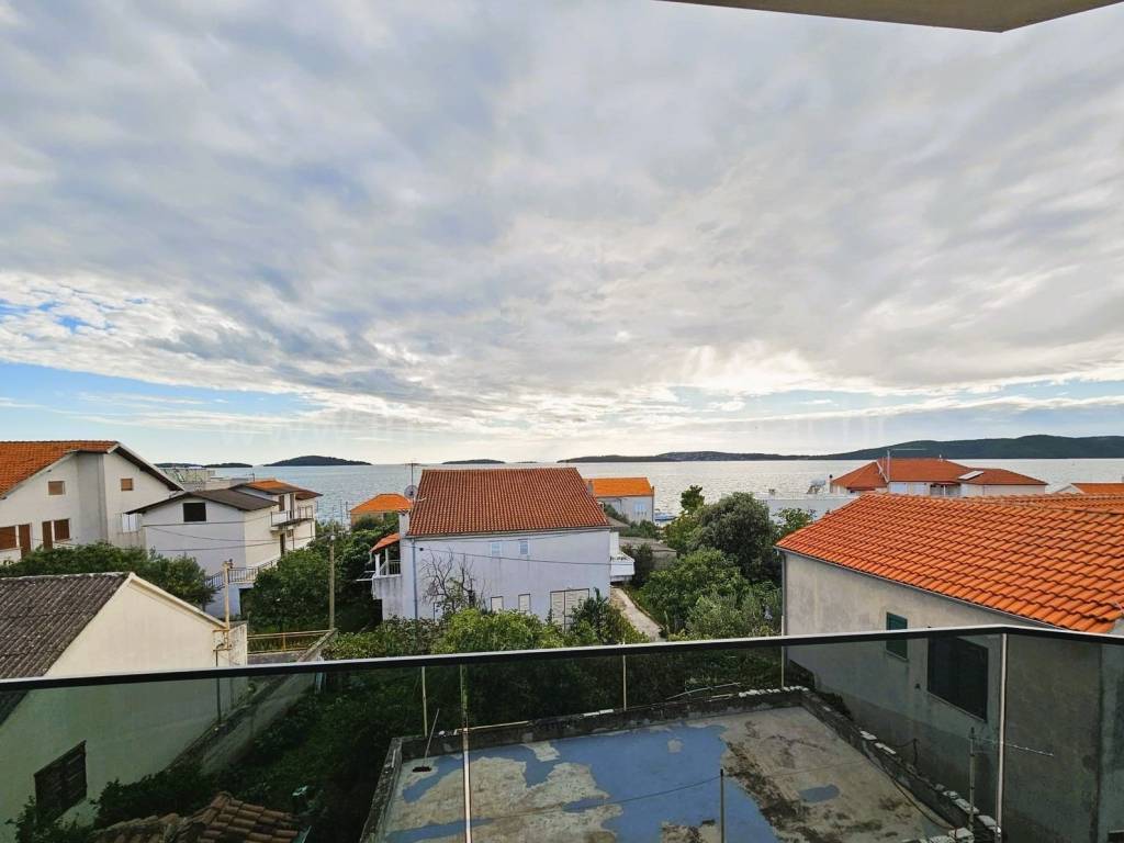 Stan u zgradi, Prodaja, Šibenik - Okolica, Brodarica