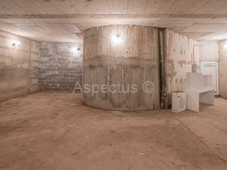 Poslovna zgrada, Prodaja, Pula, Pula