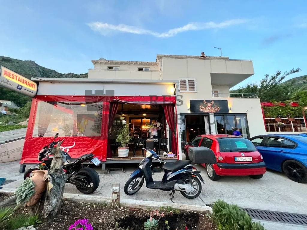 Zupa dubrovacka, Plat