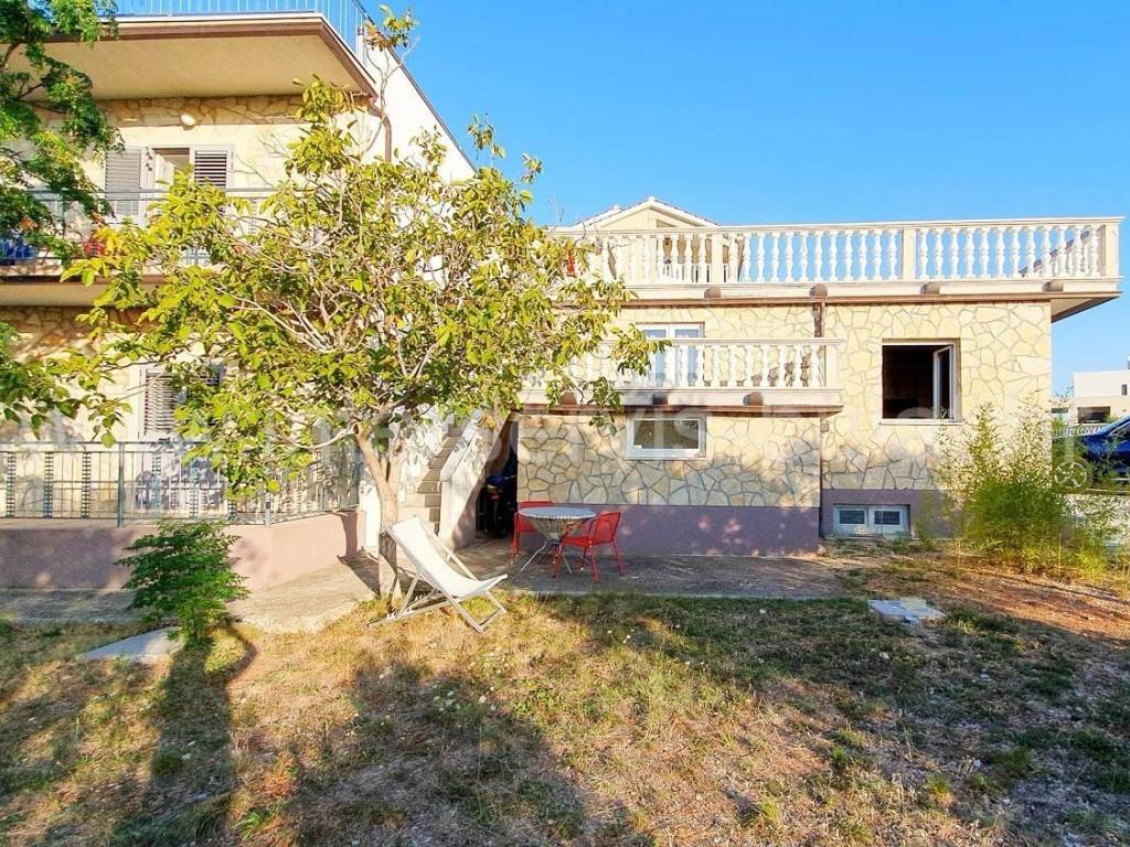 Samostojeća kuća, Prodaja, Vodice, Vodice