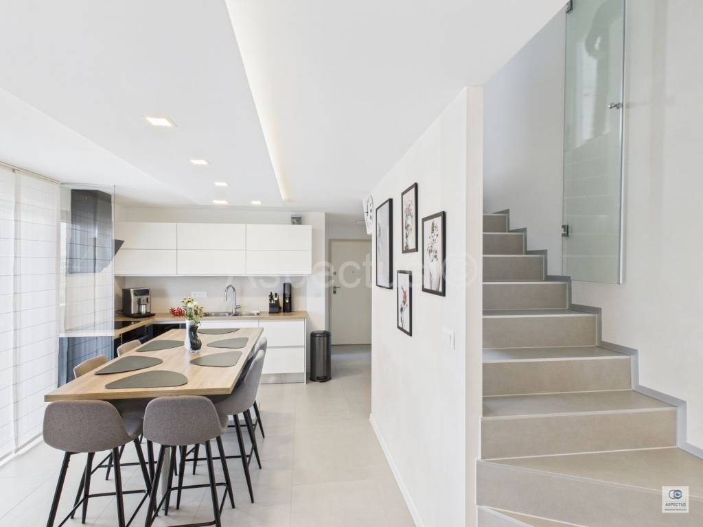 Stan u zgradi, Prodaja, Pula, Pula