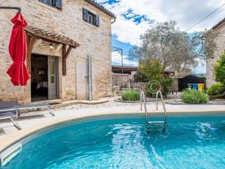 Kamena kuća, Prodaja, Pula, Pula