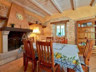 Kamena kuća, Prodaja, Pula, Pula